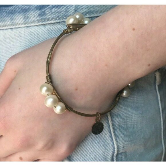 Bourbon & Boweties Gold Wire Wrap Pearl Bracelet - Picture 7 of 7